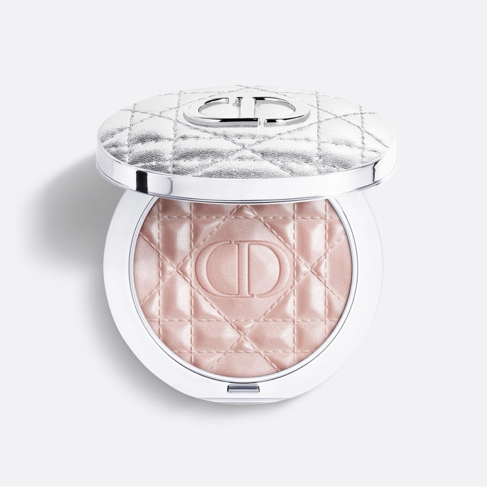 🌸Dior Forever Glow Luminizer #03 “Pink Halo”🌸